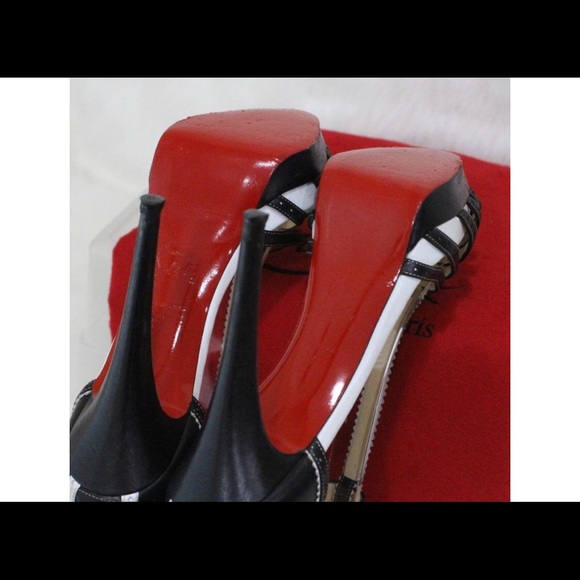 Heels 5 1/24 in with 1 1/8 platform - Picture 2 of 4